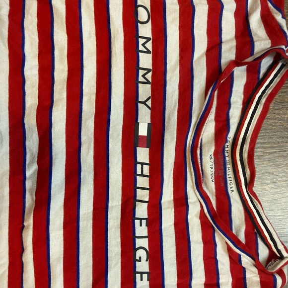 Tommy Hilfiger cropped tee - Picture 3 of 3